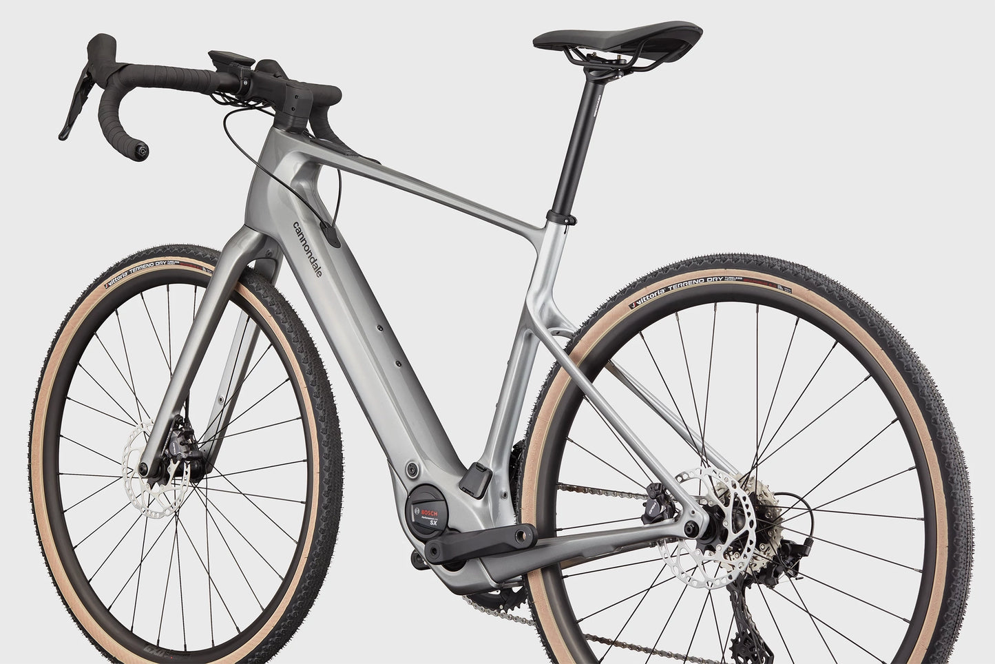 Vélo gravel électrique Cannondale Synapse Neo AllRoad 2 taille M gris